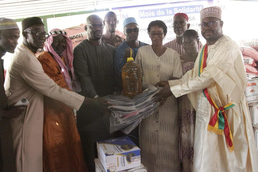 Mois de la Solidarité : CIM-MALI offre plus de 11 millions de FCFA de dons à l’AMALDEME